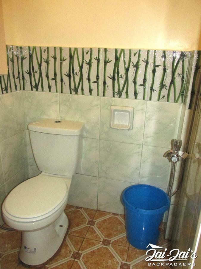 Jaijai'S Backpackers Inn Coron Exteriör bild